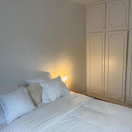 Appartement Spacieux Clichy-sous-Bois ภายนอก รูปภาพ