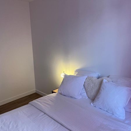 Appartement Spacieux Clichy-sous-Bois ภายนอก รูปภาพ