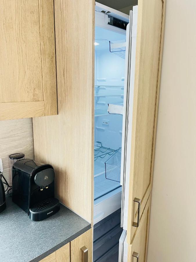 Appartement Spacieux Clichy-sous-Bois ภายนอก รูปภาพ