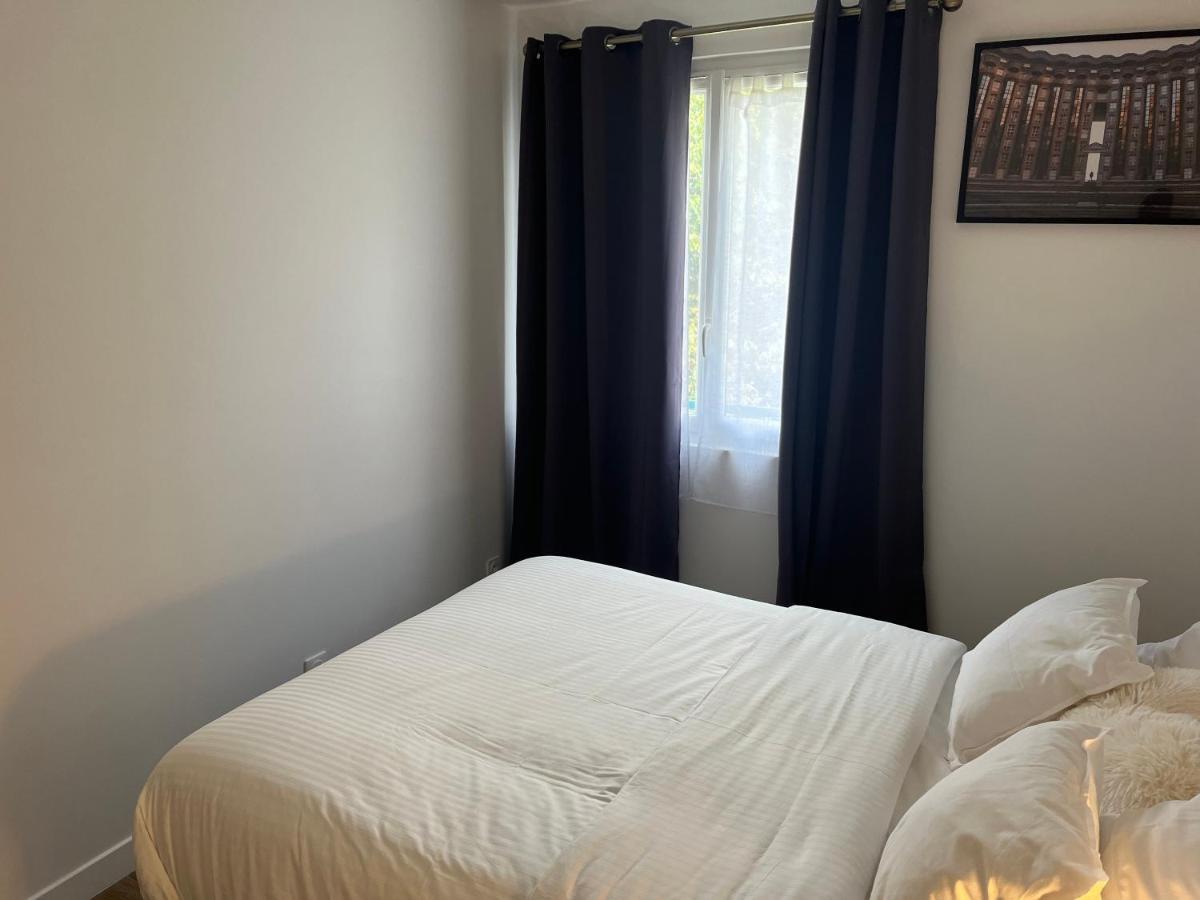 Appartement Spacieux Clichy-sous-Bois ภายนอก รูปภาพ