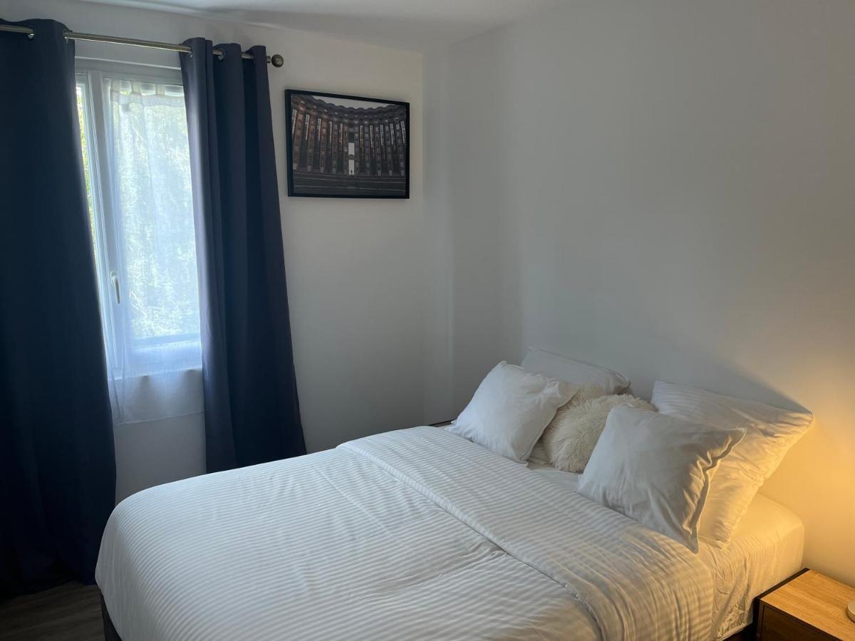 Appartement Spacieux Clichy-sous-Bois ภายนอก รูปภาพ